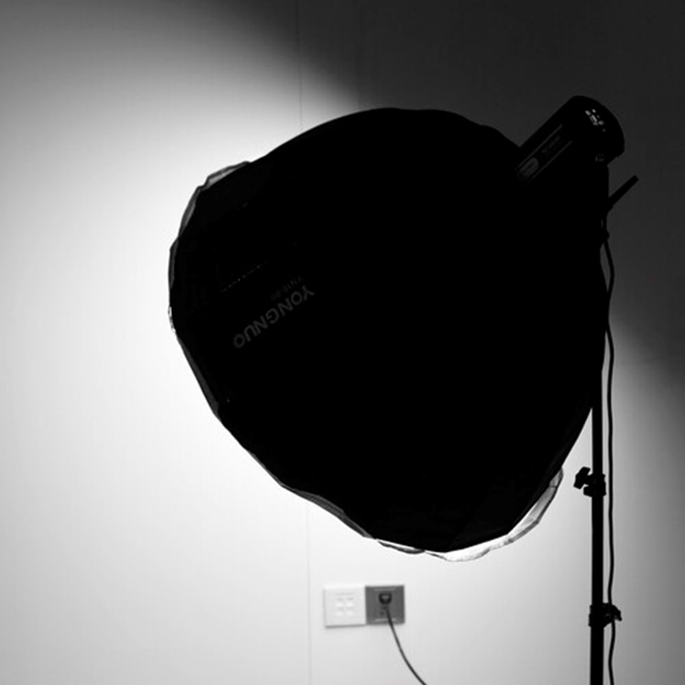 Yongnuo YN16-80 Parabolic Bowens Softbox 80cm